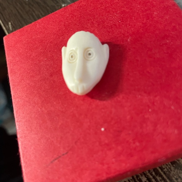 Sweet lil bone dude (hand carved from Bone, ethically sourced) - Picture 2 of 7